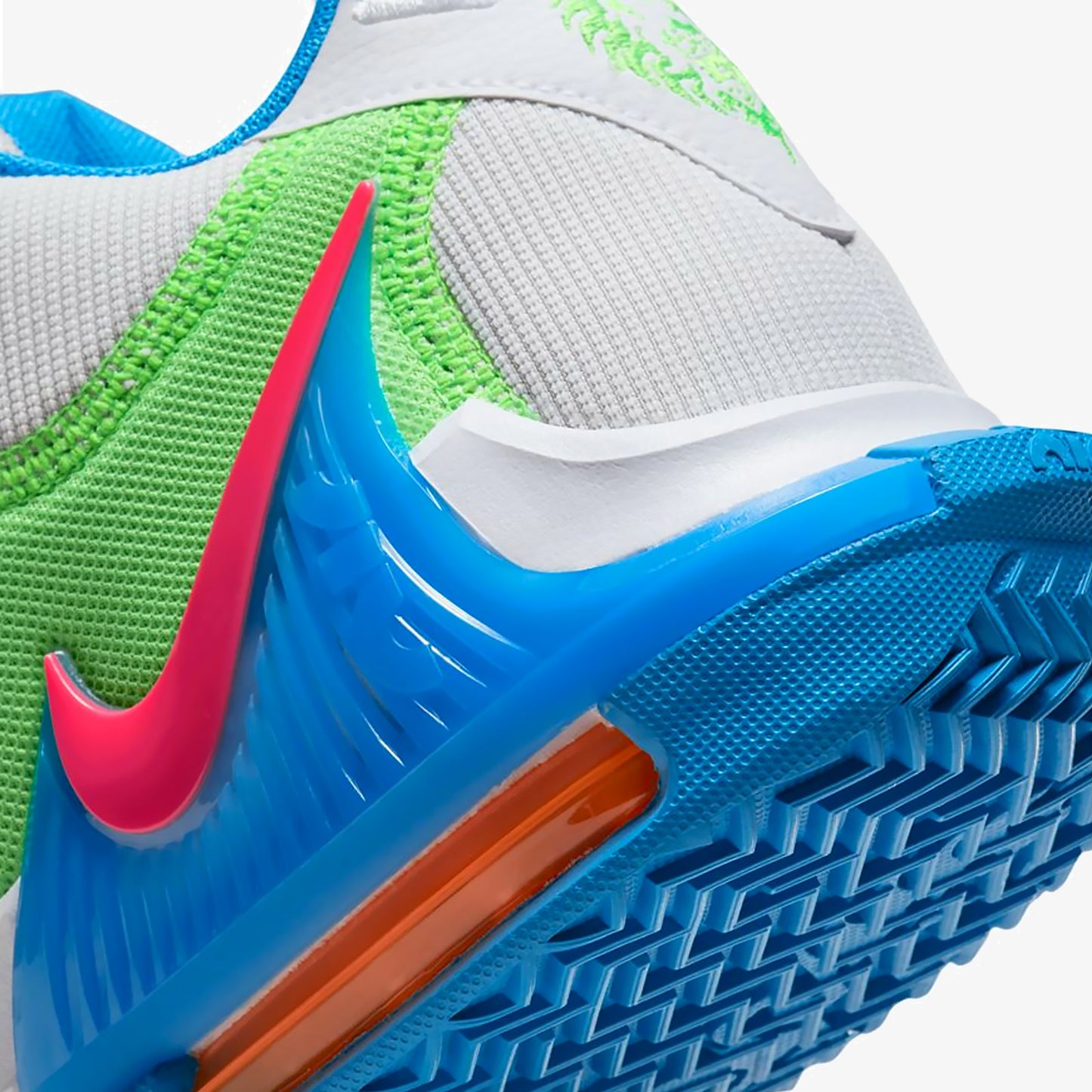 LeBron Witness 7 "Grey Fog"