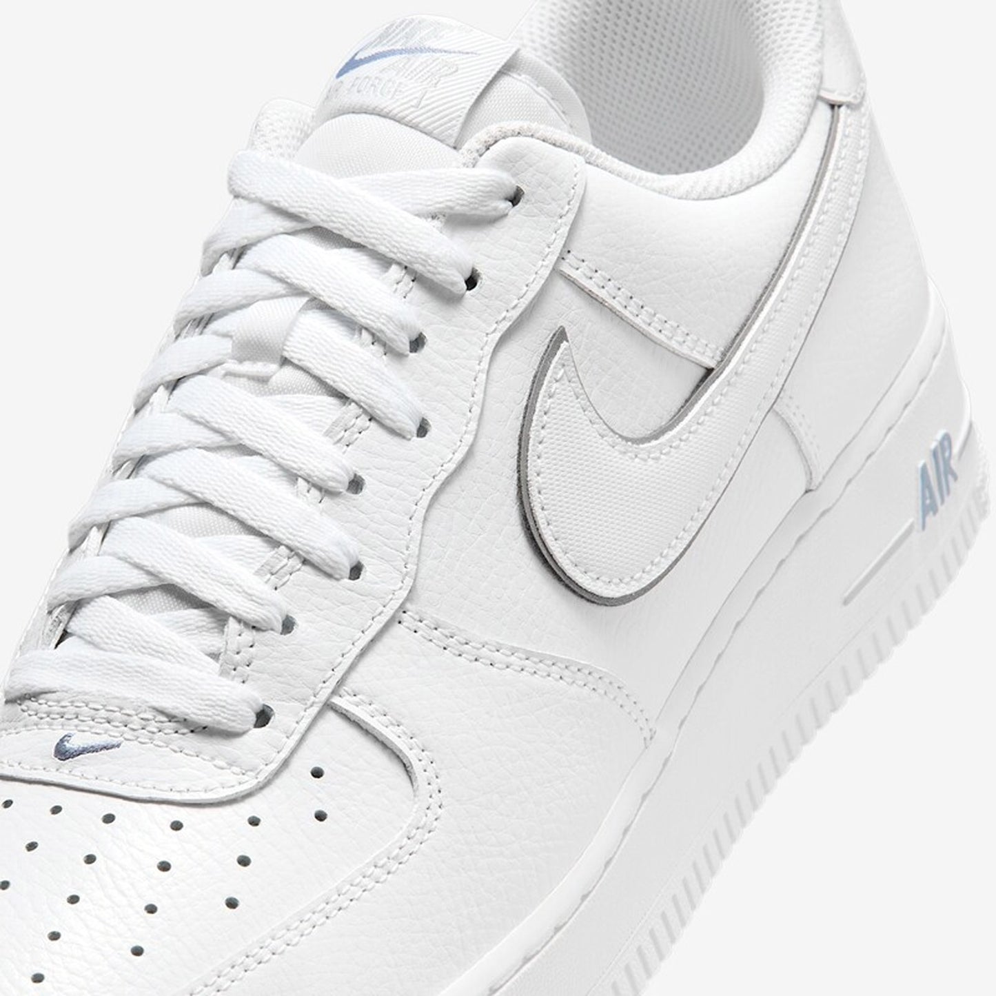 Air Force 07 LV8 "White Silver"