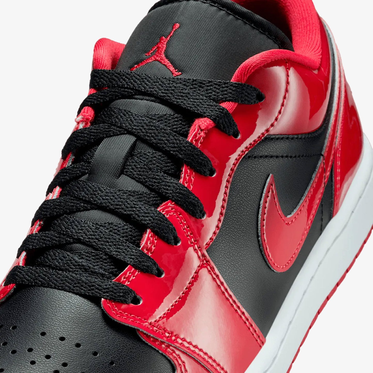 Jordan 1 Low SE "Patent Varsity"
