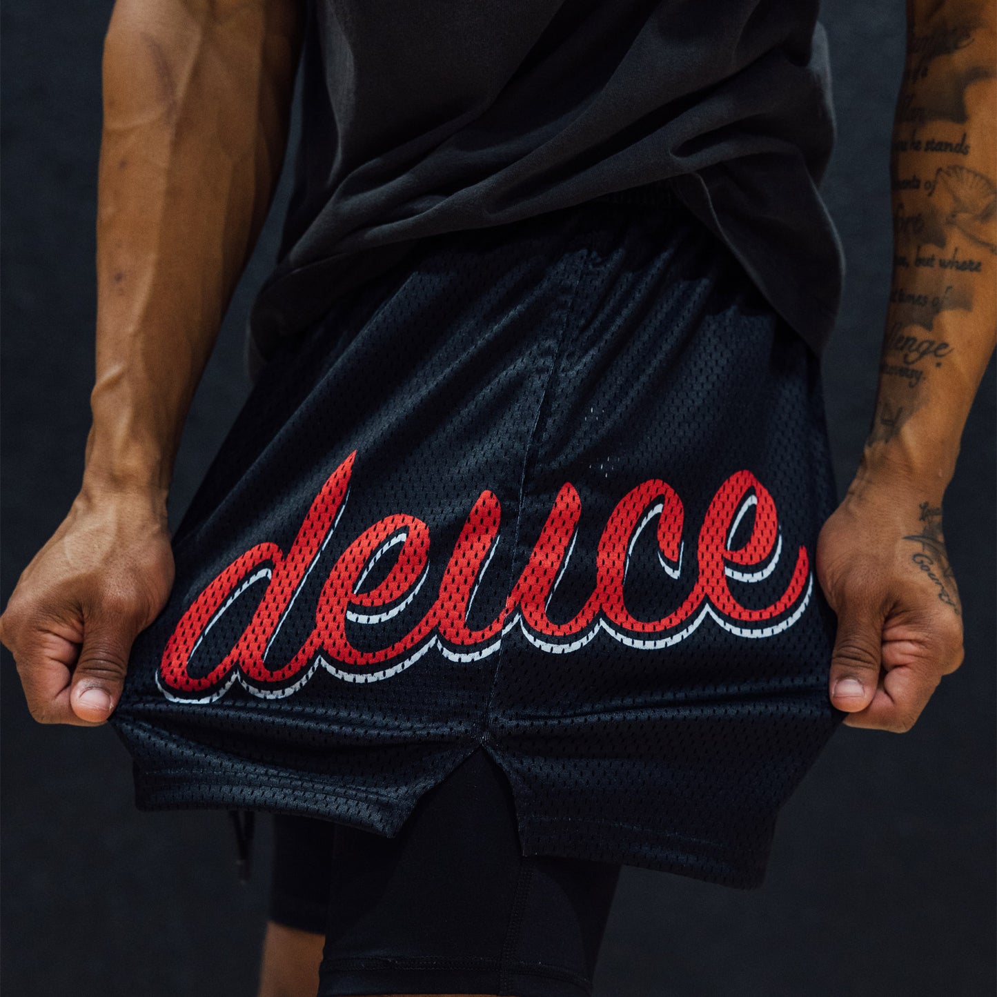 Mesh Shorts "Bred"