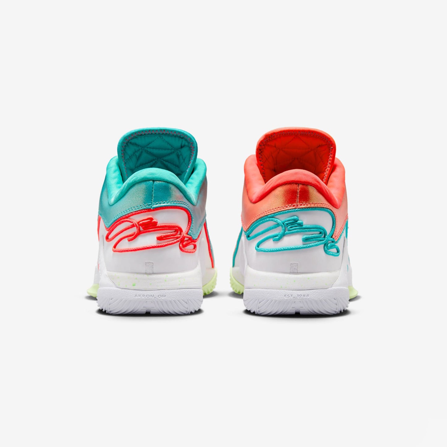 LeBron XXII "Christmas"