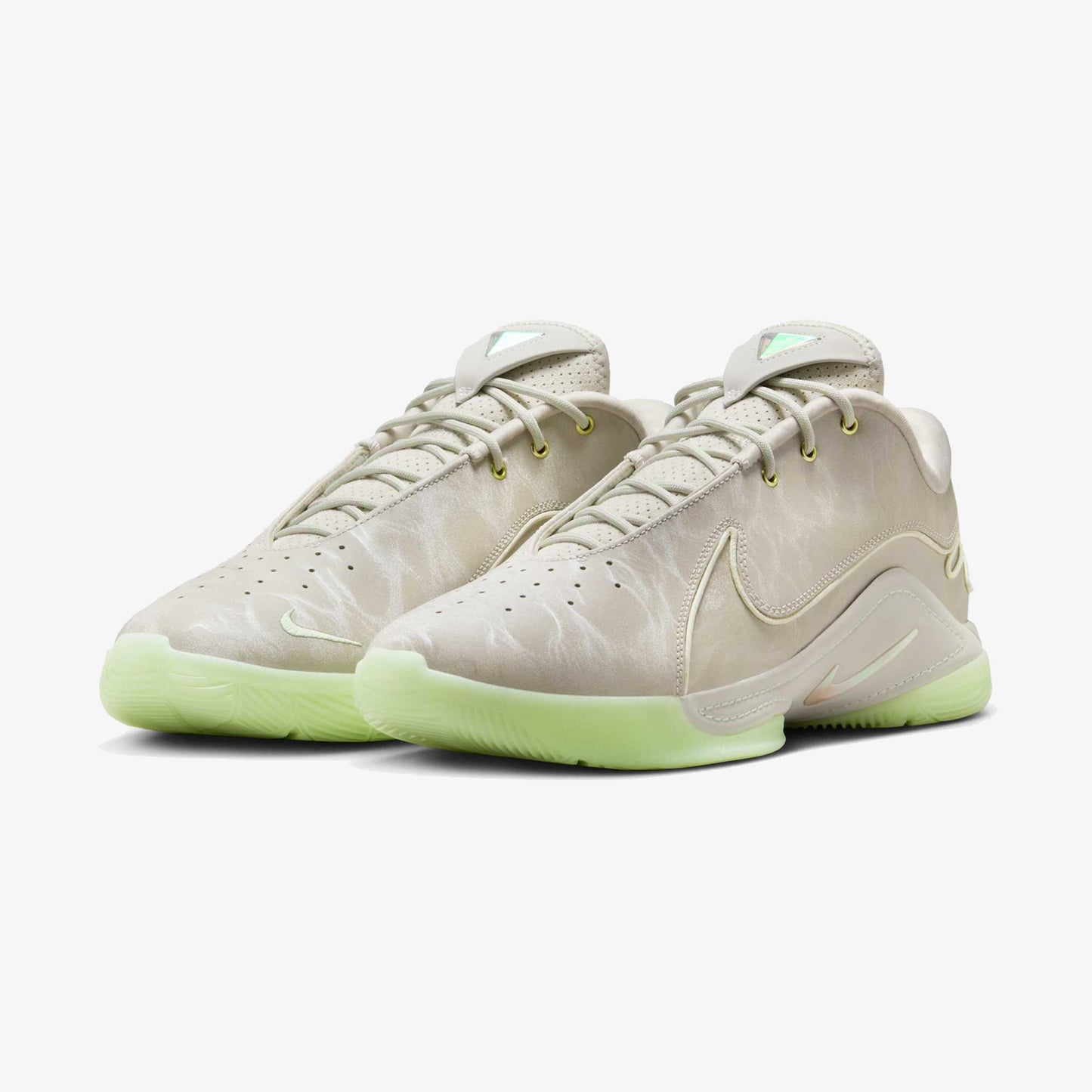LeBron XXII "Dunkman"