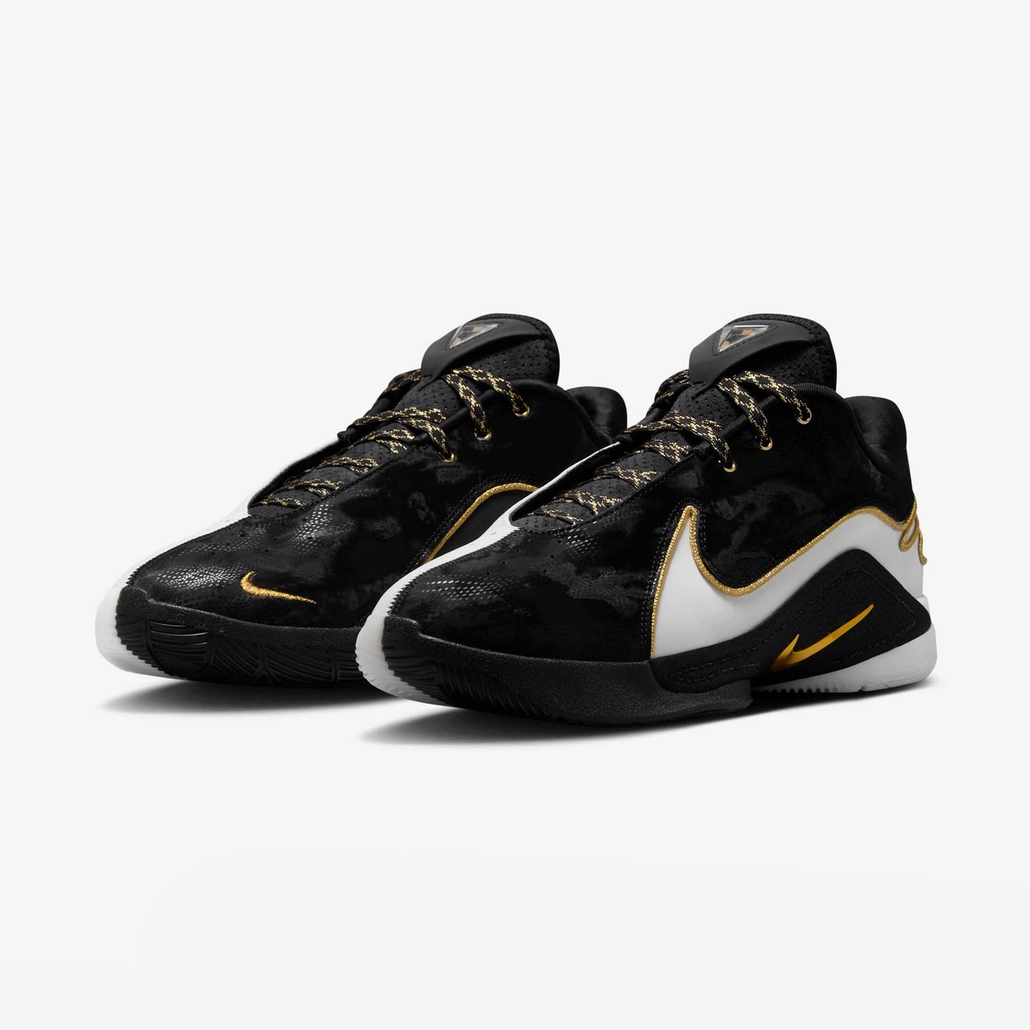 LeBron XXII "Mogul"