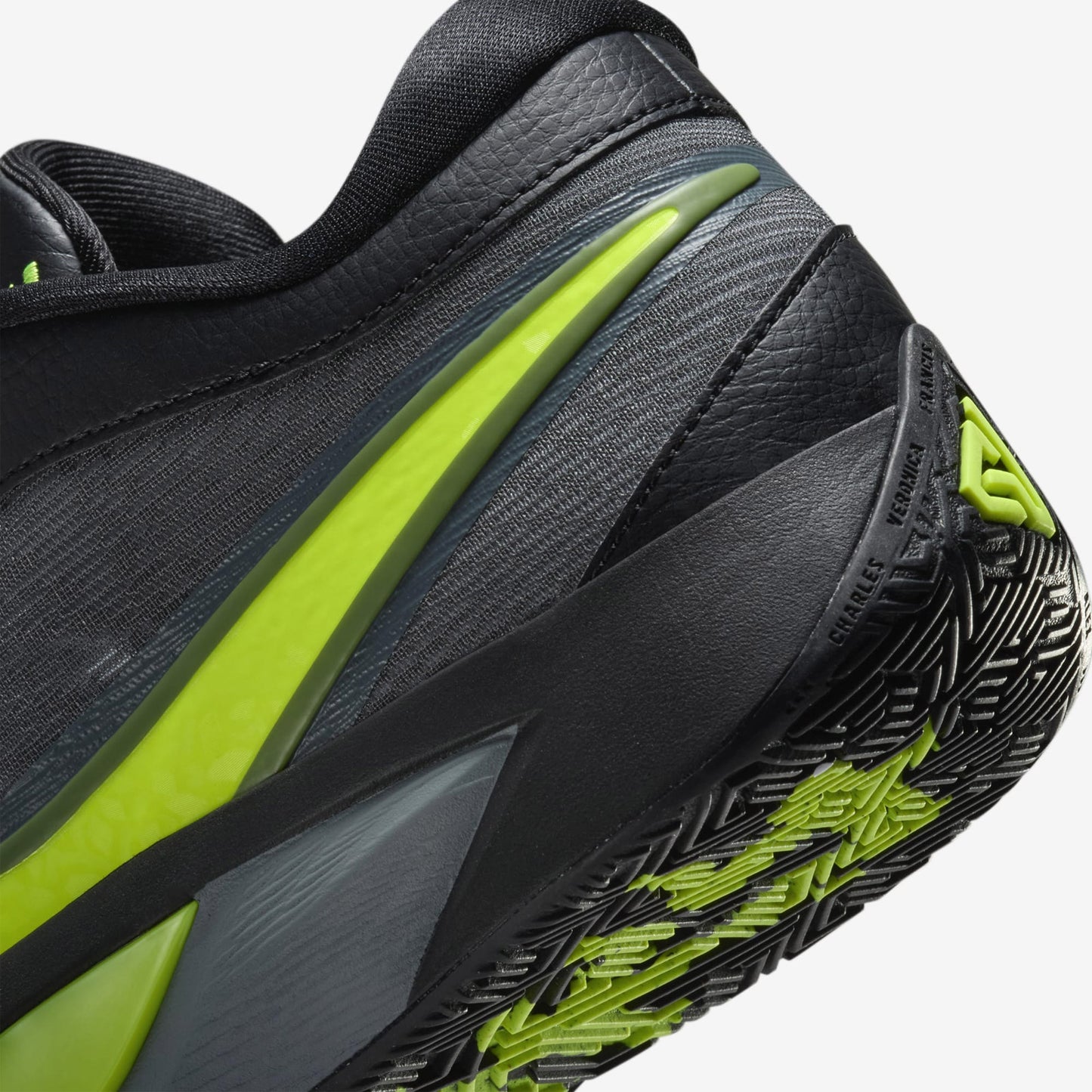 Zoom Freak 6 "Naija"