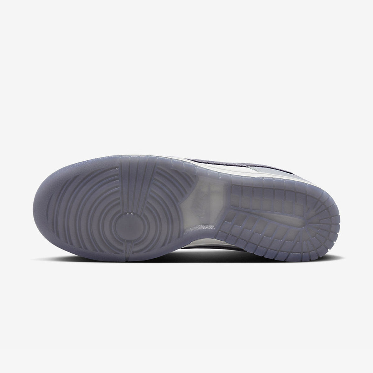 Dunk Low SE "Light Carbon"