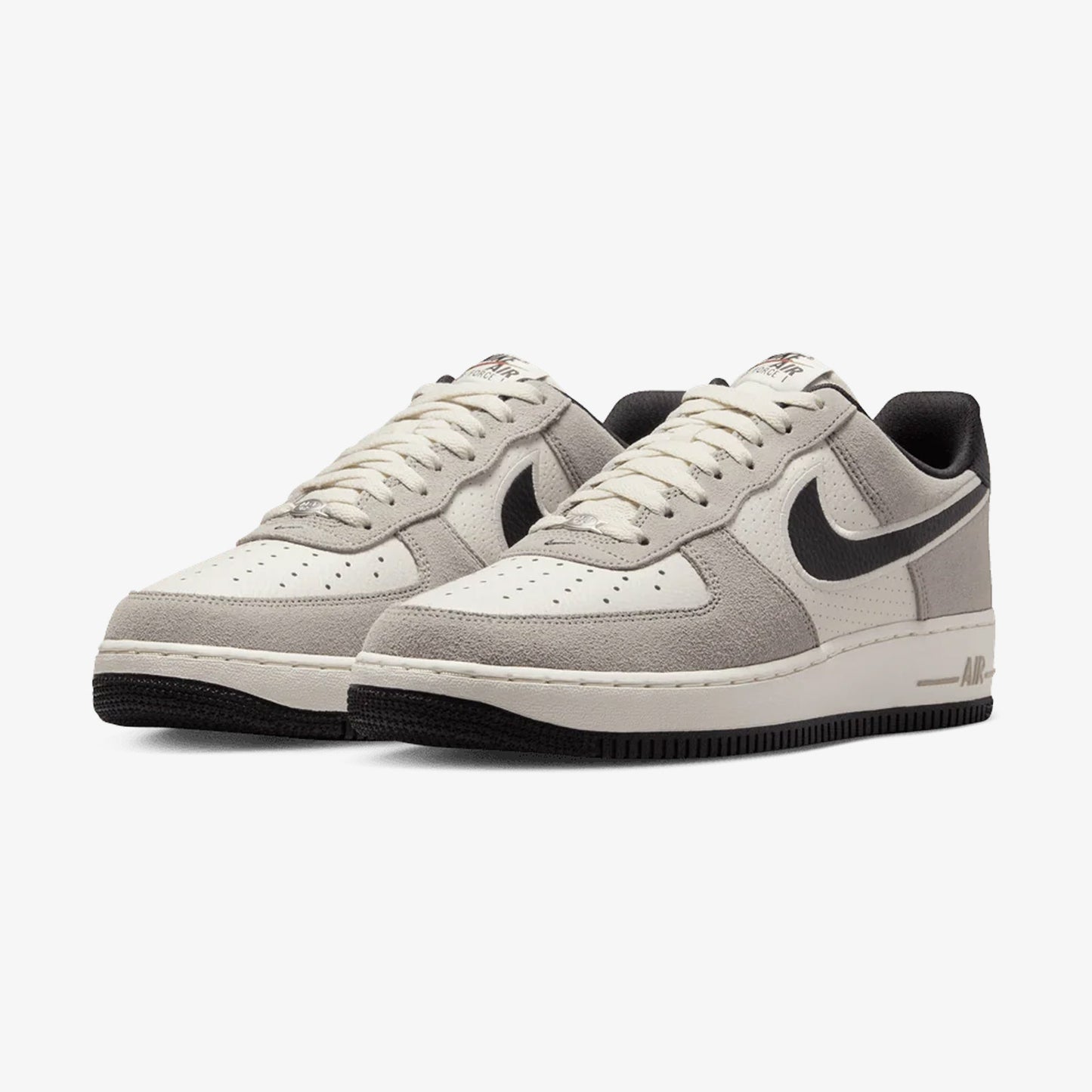 Air Force 1 07 LV8 "Phantom Black"